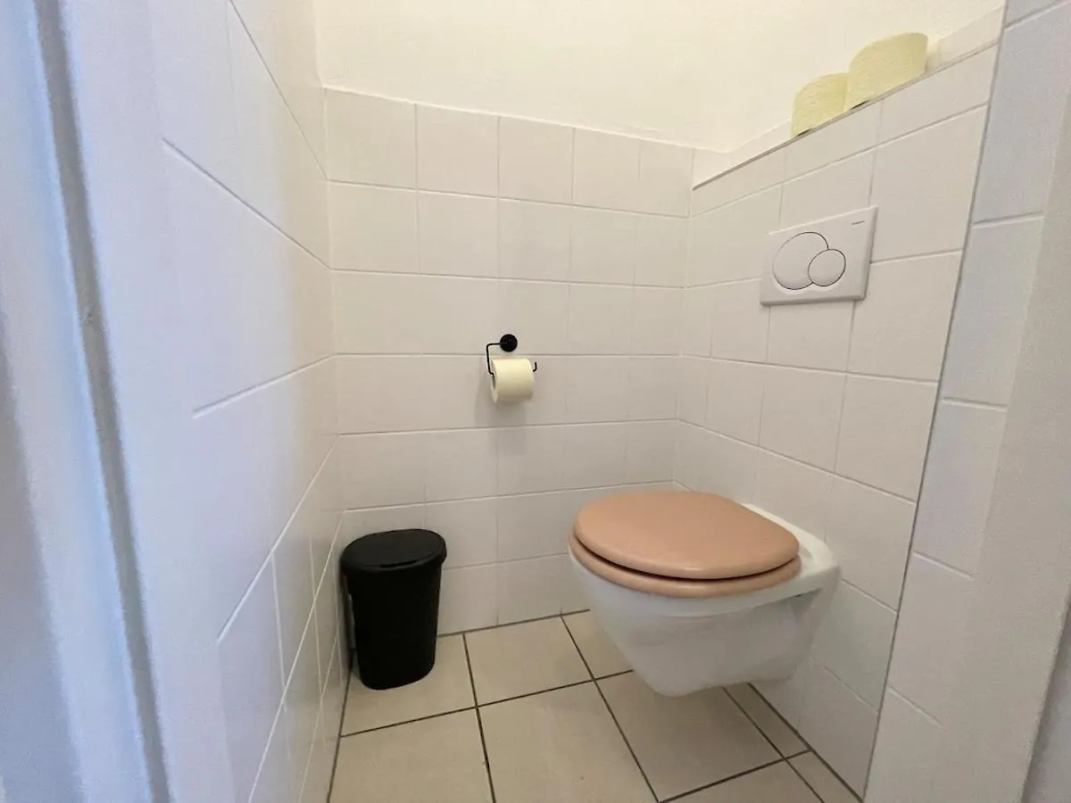Studio Apartment With Parking & Fitness Room Viena